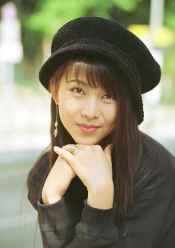 hoa dan tvb thai thieu phan hanh phuc mim cuoi sau nhung nam thang day tui nhuc vi me ruot