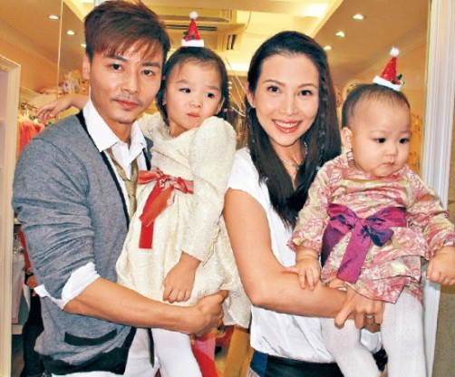 hoa dan tvb thai thieu phan hanh phuc mim cuoi sau nhung nam thang day tui nhuc vi me ruot