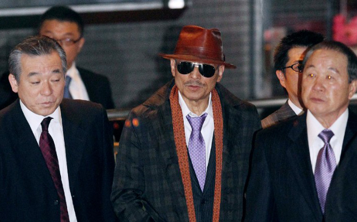 Bí ẩn cuộc đời trùm mafia Nhật Bản: Ngày buôn vũ khí, giết người, tối làm thơ viết truyện