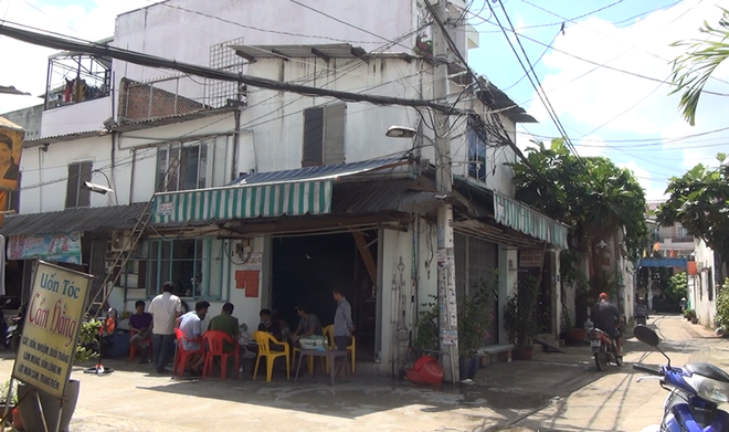 tp hcm chia tay ban gai khong lau nam thanh nien duoc phat hien treo co tu tu trong phong tro