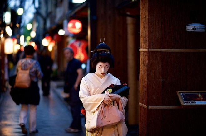 cuoc doi ly ky cua geisha chin ngon noi tieng nhat nhat ban tre da tinh hang nghin nguoi khao khat cuoi doi di tu