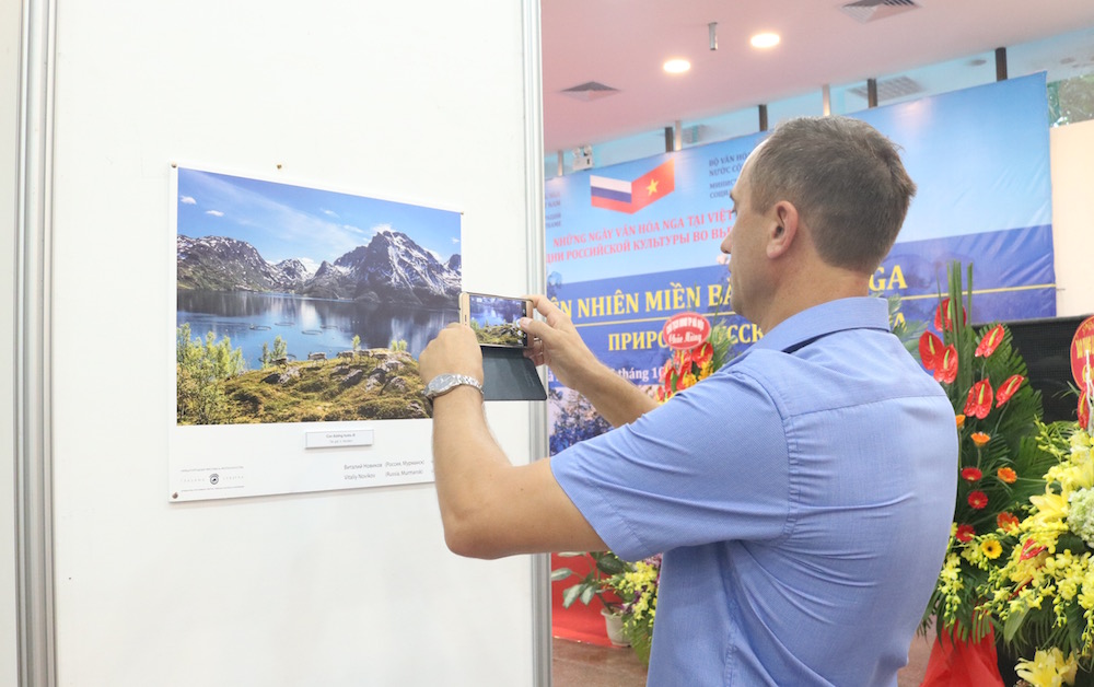 soi dong nhung ngay van hoa nga tai viet nam