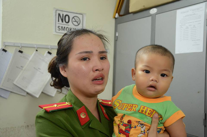 nu thie u u y cong an cho be trai bi bo roi bu su a ne u co die u kie n toi se xin cha u ve nuoi