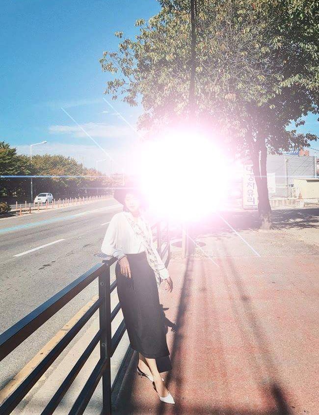 nho xoa cai guong de co buc hinh sang chanh nang tieu thu duoc dan mang giup do hoi qua tay