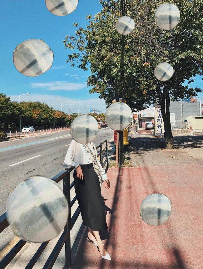 nho xoa cai guong de co buc hinh sang chanh nang tieu thu duoc dan mang giup do hoi qua tay