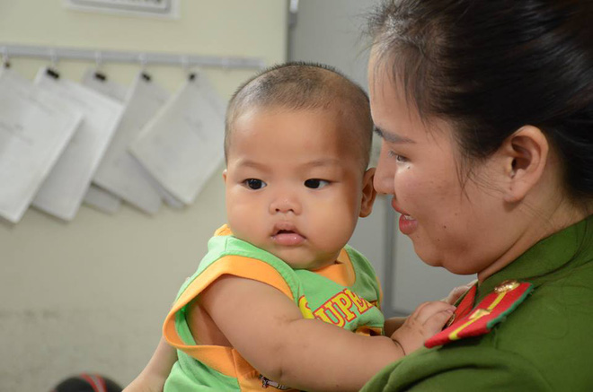 vu be trai bi bo roi o nha nghi mot nguoi dan ong tu bac giang nhan la bo xin do n con ve nha