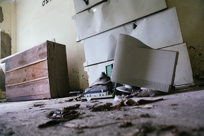 canh u am ben trong ngoi truong tieu hoc 20 ty dong bi bo hoang gan 10 nam giua sai gon