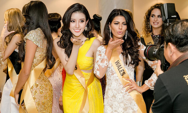 huyen my long lay dang kinh ngac giua dan thi sinh hoa hau hoa binh quoc te