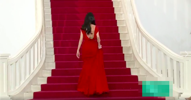 thi sinh hoa hau hoan vu bi che bai vi ven vay qua tho bao