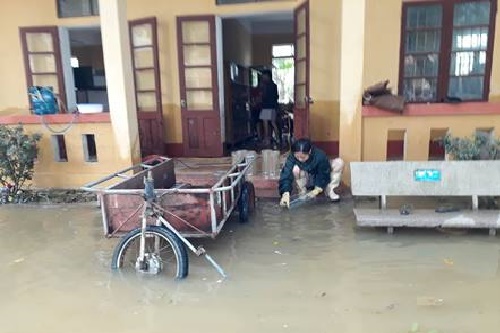 nong cong thanh hoa lu rut gan 2000 hoc sinh van chua the den truong