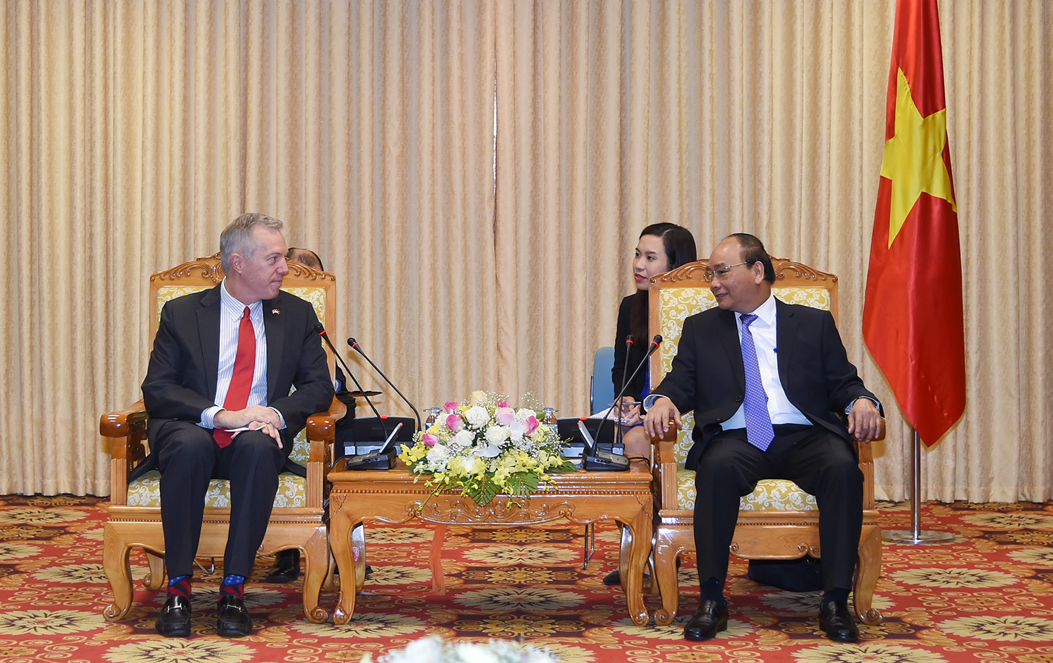 thu tuong dai su ted osius gop phan nang tam quan he song phuong hoa ky viet nam