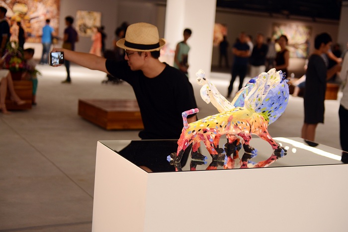 choang ngop truoc khong gian trien lam duong dai hoan toan moi cua vcca