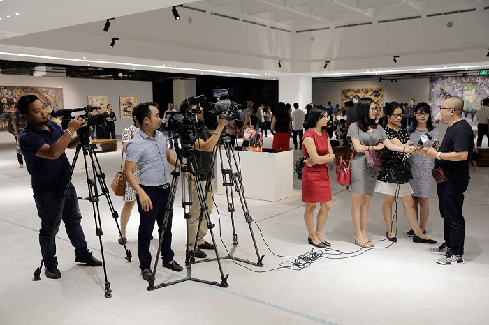 choang ngop truoc khong gian trien lam duong dai hoan toan moi cua vcca