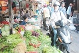 binh on thi truong sau mua lu