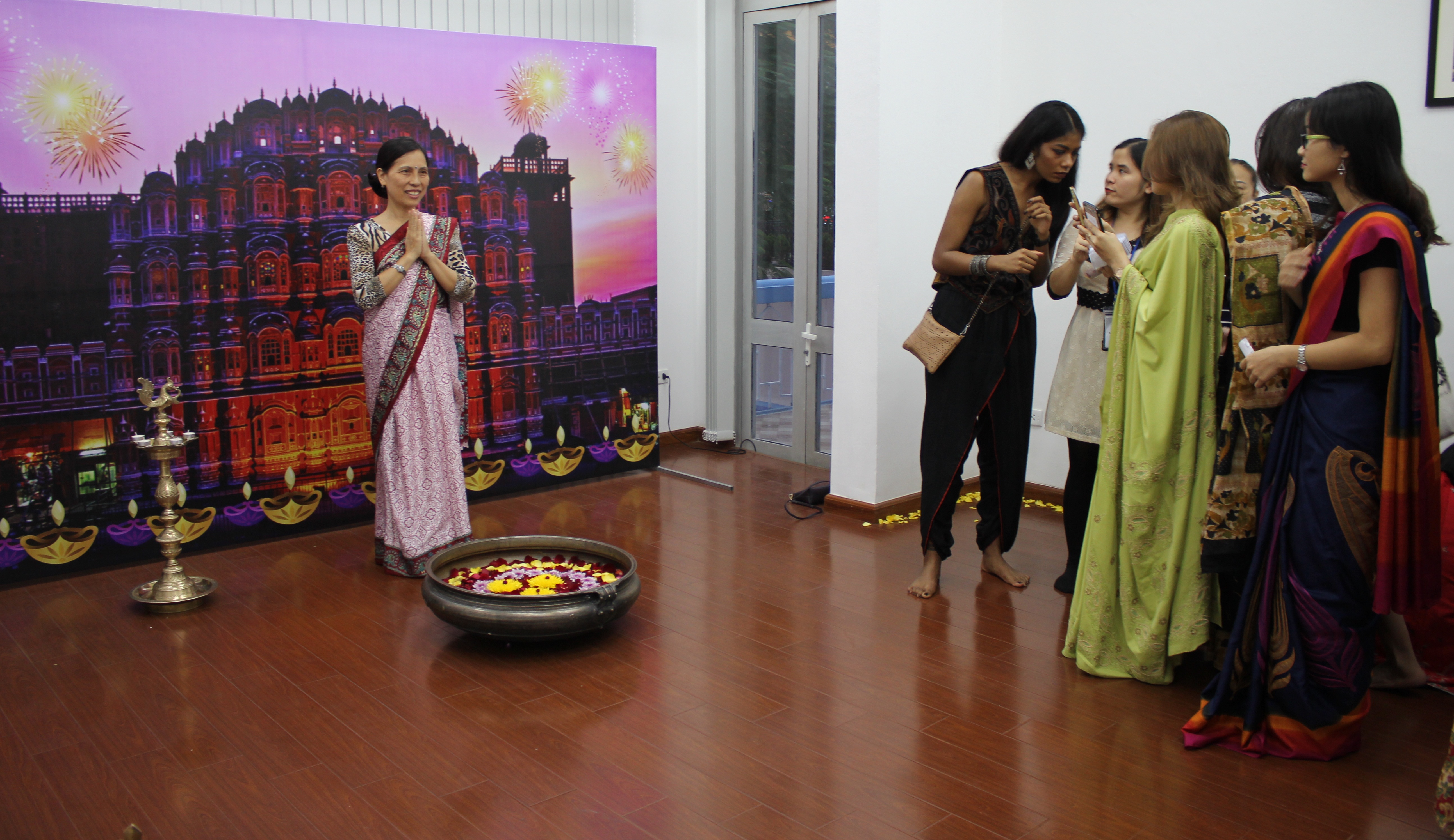 trai nghiem le hoi diwali ru c ro sa c ma u cua an do