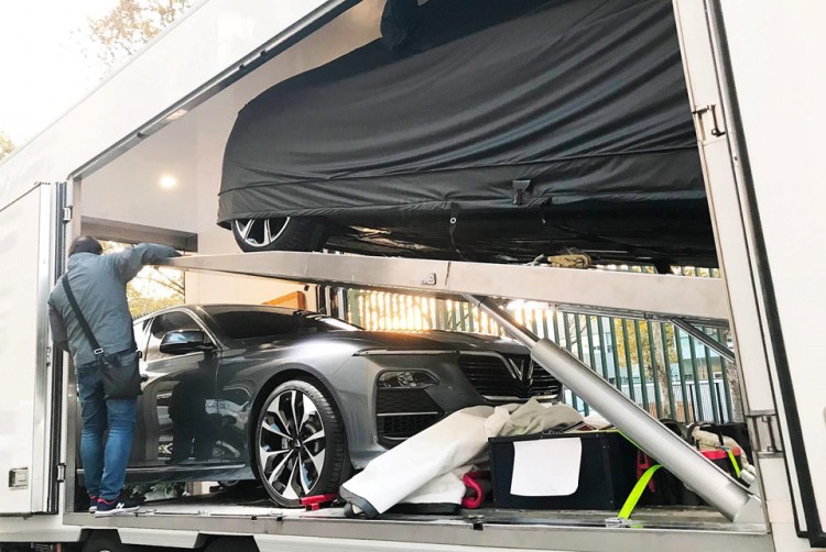 ngam 2 chiec sedan va suv cua vinfast chuan bi trinh lang tai paris motor show 2018