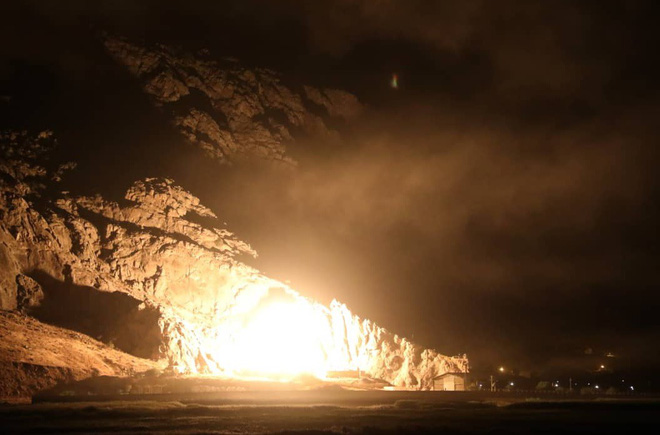 quan doi iran giang sam set bao lua vao khung bo o syria don thu da duoc thuc thi