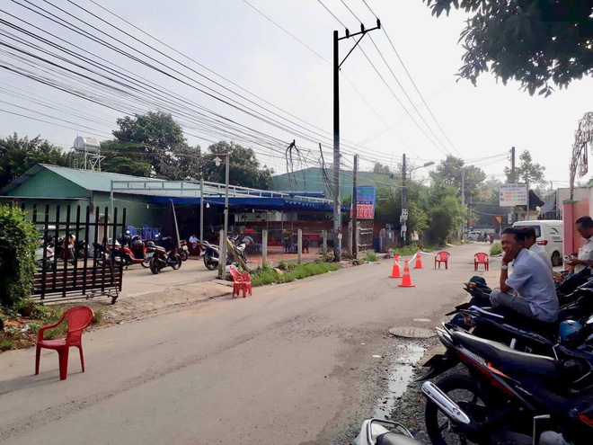 nam thanh nien dam chet trai la than mat voi ban gai tai quan nhau khai gi