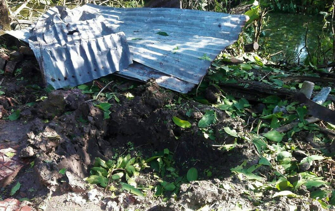 ca mau con dau 21 tuoi cung con gai 3 tuoi va bo chong tu vong sau tieng no kinh hoang