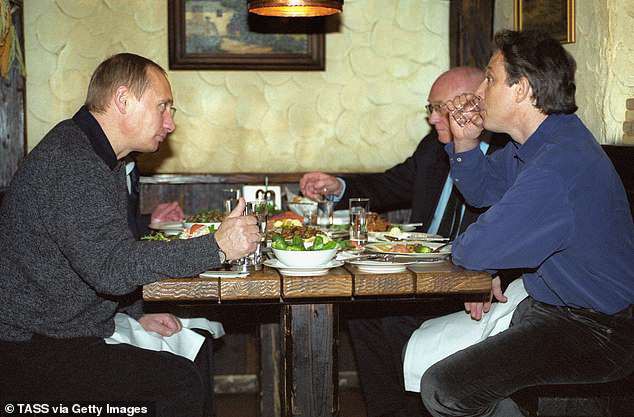 cuu giam doc mi6 tuyen bo rat hoi han vi da giup dua ong putin den dinh cao quyen luc