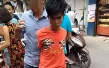 ha noi cam nhan vang gia vo mua roi bo chay nam thanh nien bi cong an vay bat