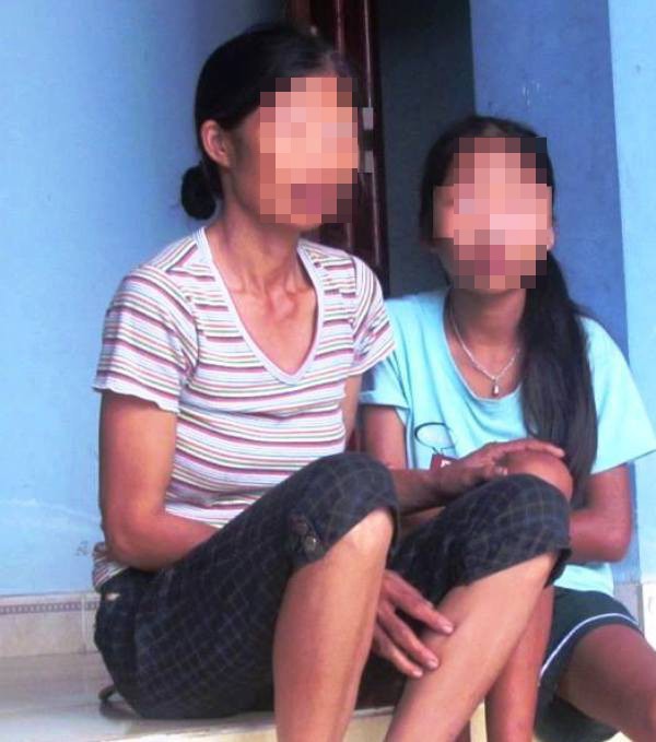 lam ro nghi an nguoi dan ong hang xom lua be gai thieu nang vao nha xem ti vi de xam hai