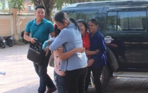 hai thieu nu bo hoc theo ban trai vao mien nam lam thue