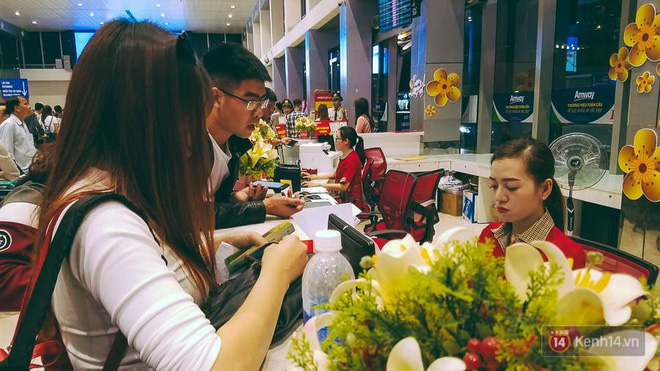 ve may bay tet ky hoi 2019 hanh khach keu troi vi gia cao kho mua noi ve khu hoi