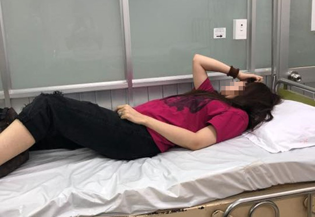 nguoi phu nu to benh vien tham my o tphcm lam hong nguc chi gai nhung phui bo trach nhiem