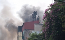 ha noi ngoi nha 9 tang tren pho hao nam boc chay du doi vi gia chu dot vang ma