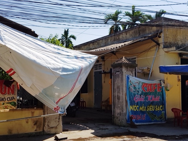 thua thien hue bat khan cap doi tuong treo lau cuom xe sh