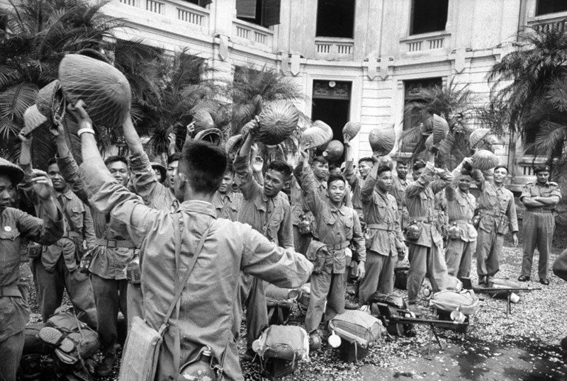 ngay giai phong thu do 64 nam truoc qua ong kinh nhiep anh gia nuoc ngoai