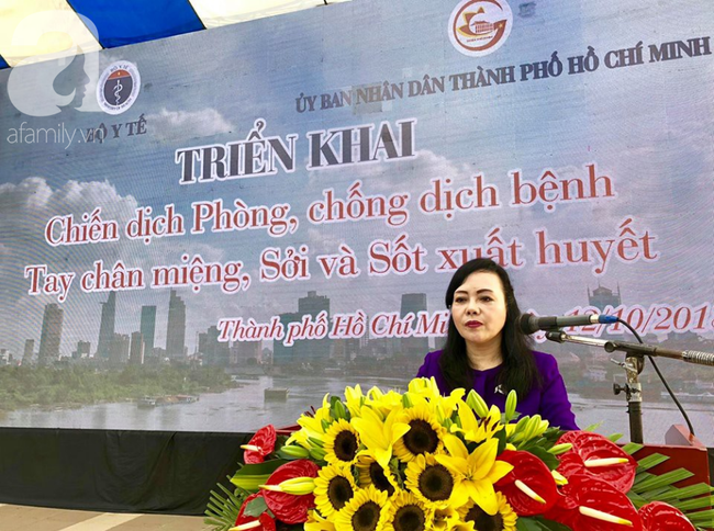 benh tay chan mieng phia nam len gan 50000 ca bo truong y te tuc toc vao tphcm benh vien nhi mo phong dac biet