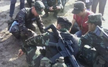 kinh ngac truoc cach phien quan myanmar nang cap sung bo binh