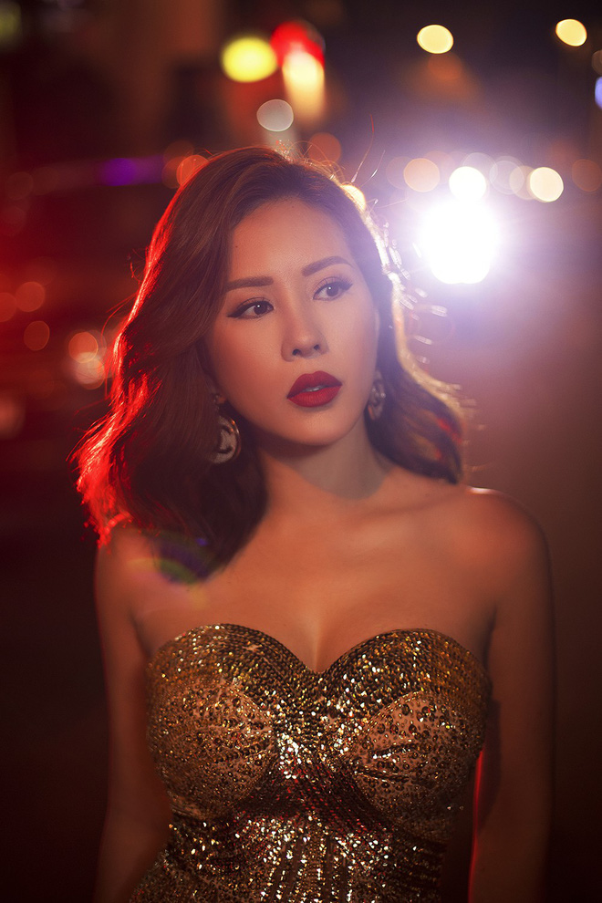 thu hoai khoe vai tran goi cam tiet lo ke hoach dac biet de don tuoi moi