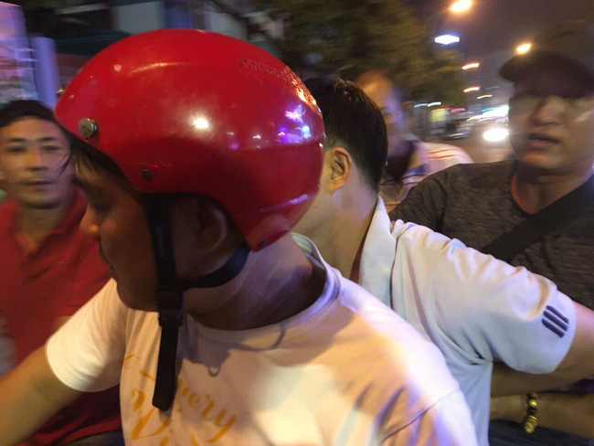 nhan loi hen sau khi chat tren mang nguoi phu 41 tuoi cho ga dan ong moi quen muon dien thoai xin va ket dang