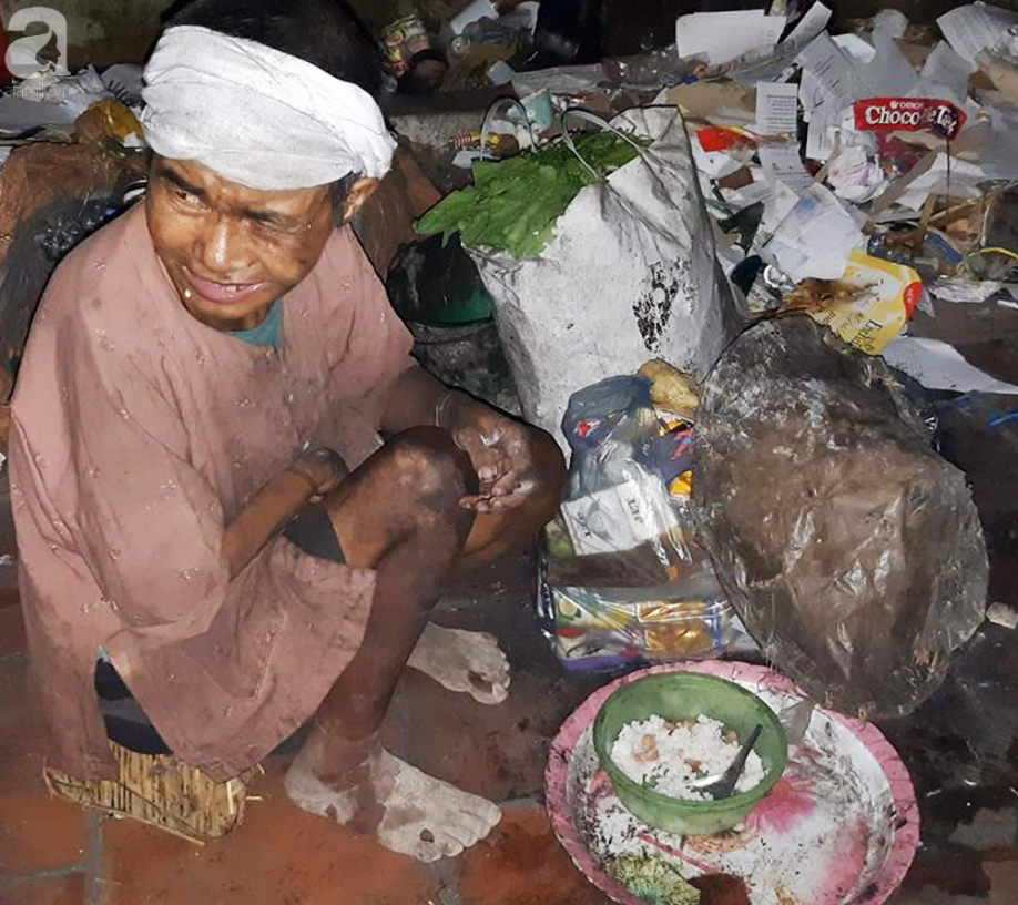 ba me mu gan 90 tuoi va con gai tam than giua ha noi duoc nghe nhieu tieng nguoi den choi la mung lam