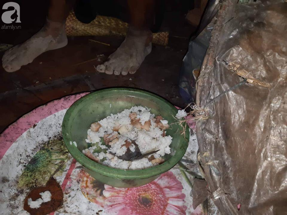 ba me mu gan 90 tuoi va con gai tam than giua ha noi duoc nghe nhieu tieng nguoi den choi la mung lam