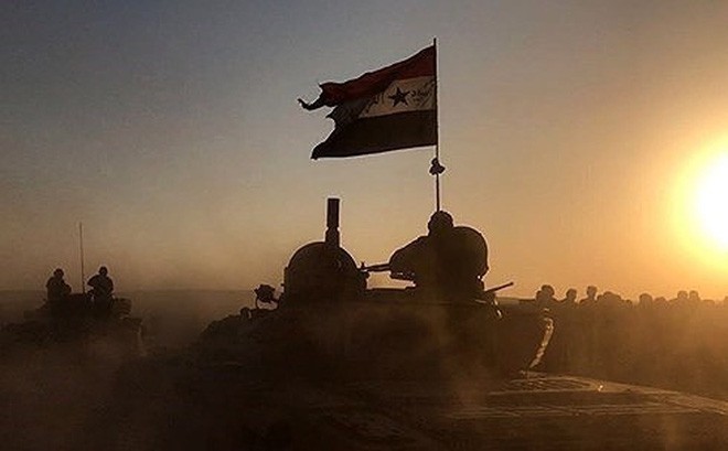 arab saudi bat ngo tro mat tung cu dam thoi son day phien quan syria vao cua tu