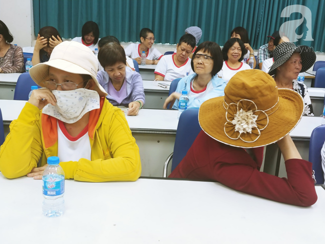 tam su cuoi ra nuoc mat cua nu benh nhan ung thu vu ngay 20 10 thay mat bac si la muon oi