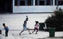 ke dam chem lien tiep be gai lop 2 o ha noi doi tuong tung co thu trong nha sau khi gay an