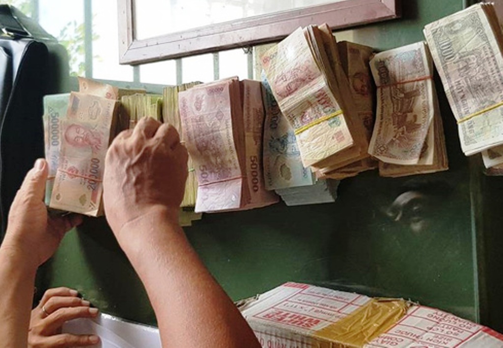 bat giam 2 cau chau xit hoi cay cuop gan nua ti cua chu cu