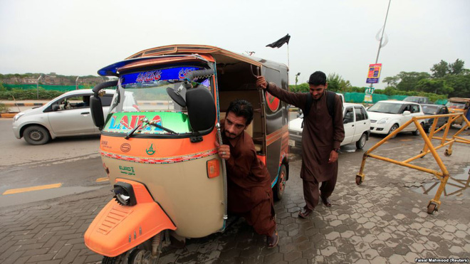 bi kich cua nhung ti phu ngheo rot mong toi o pakistan khon don vi bong dung co tien