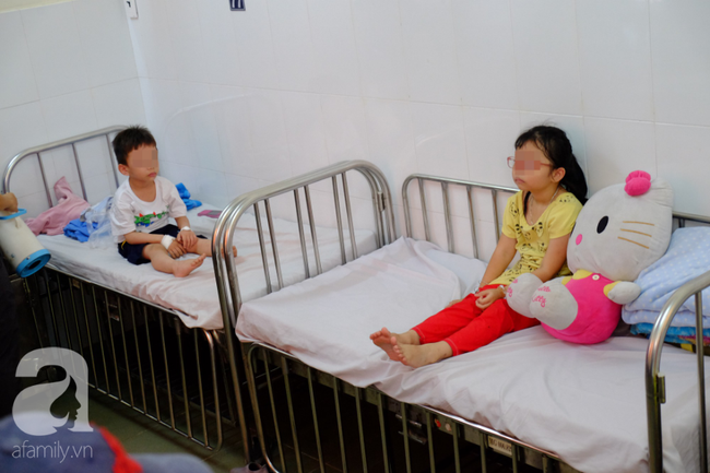 vu nhieu tre nghi ngo doc sau khi an banh mi toi vua dua con ut di vien thi nghe con lon phai cap cuu