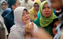 hon 20 quan chuc bo tai chinh indonesia co mat tren chiec may bay lao xuong bien