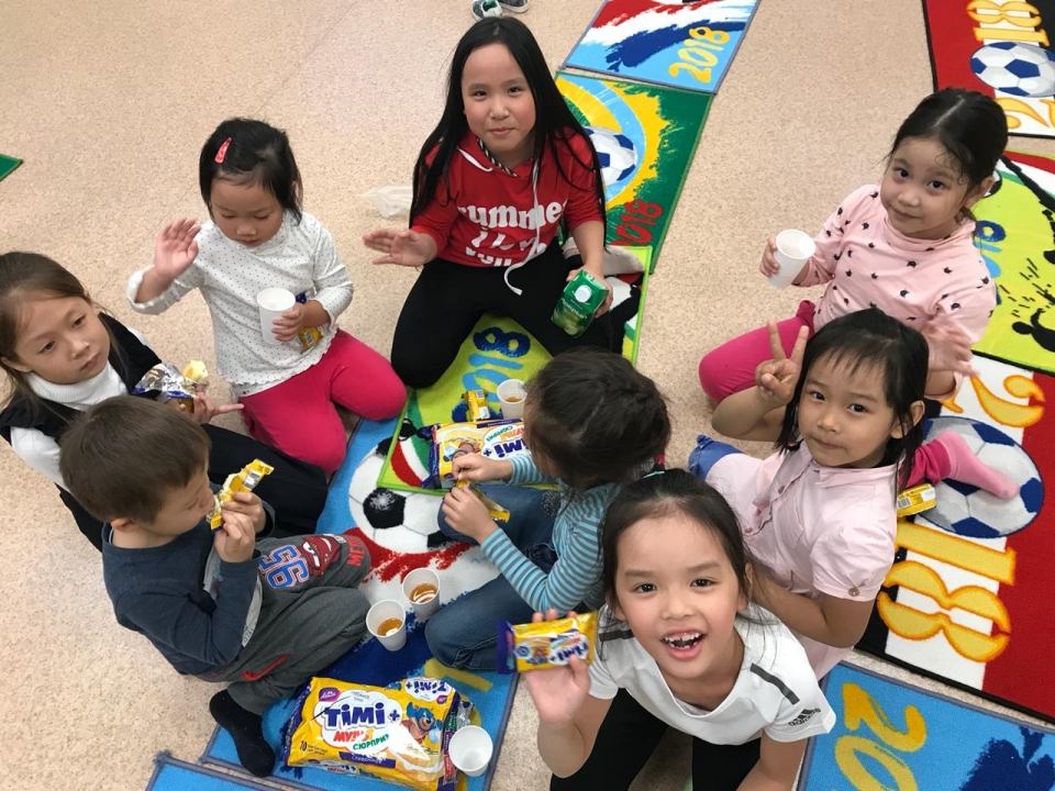 dua tieng viet den voi con em cong dong tai ekaterinburg