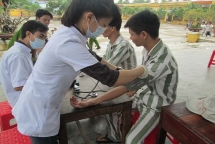 bo y te huong dan dieu tri methadone trong trai giam