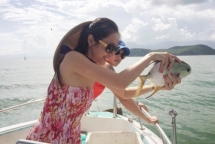 thuy tien cong vinh ra bien phong sinh de cau an