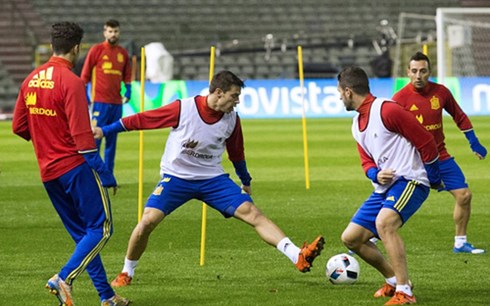 the thao trong nuoc quoc te diem tin ngay 17112015