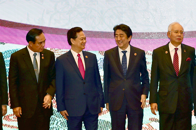 vi mot cong dong asean gan ket va cuong thinh